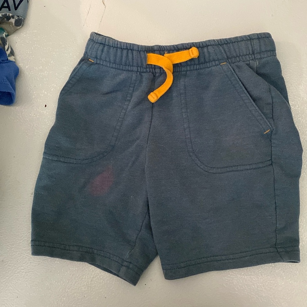Cat and Jack play shorts